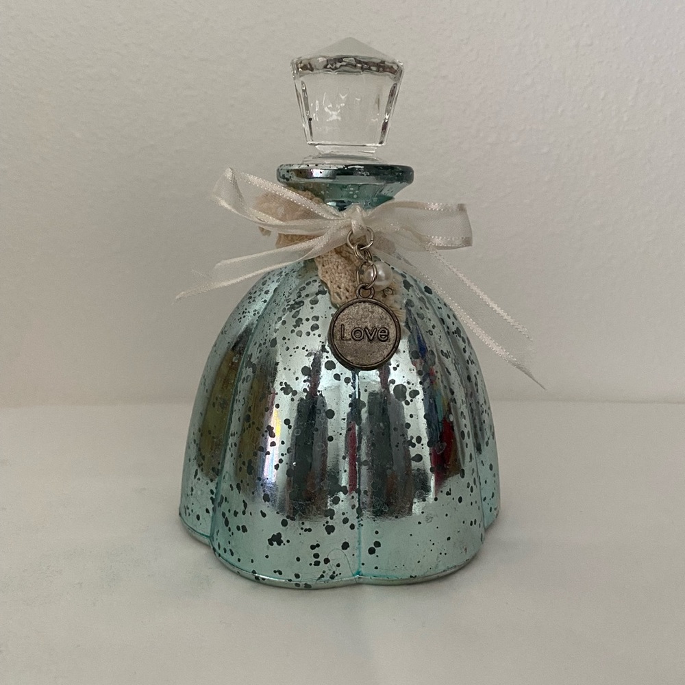 Perfum Bottle Decor Glass Metallic Blue Clear Diamond Shape Topper Love Charm